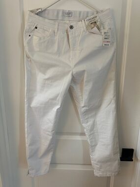 NWT Curve Brand white jeans size 10